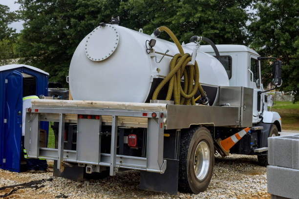 Portable Toilet Options We Offer in Philo, IL
